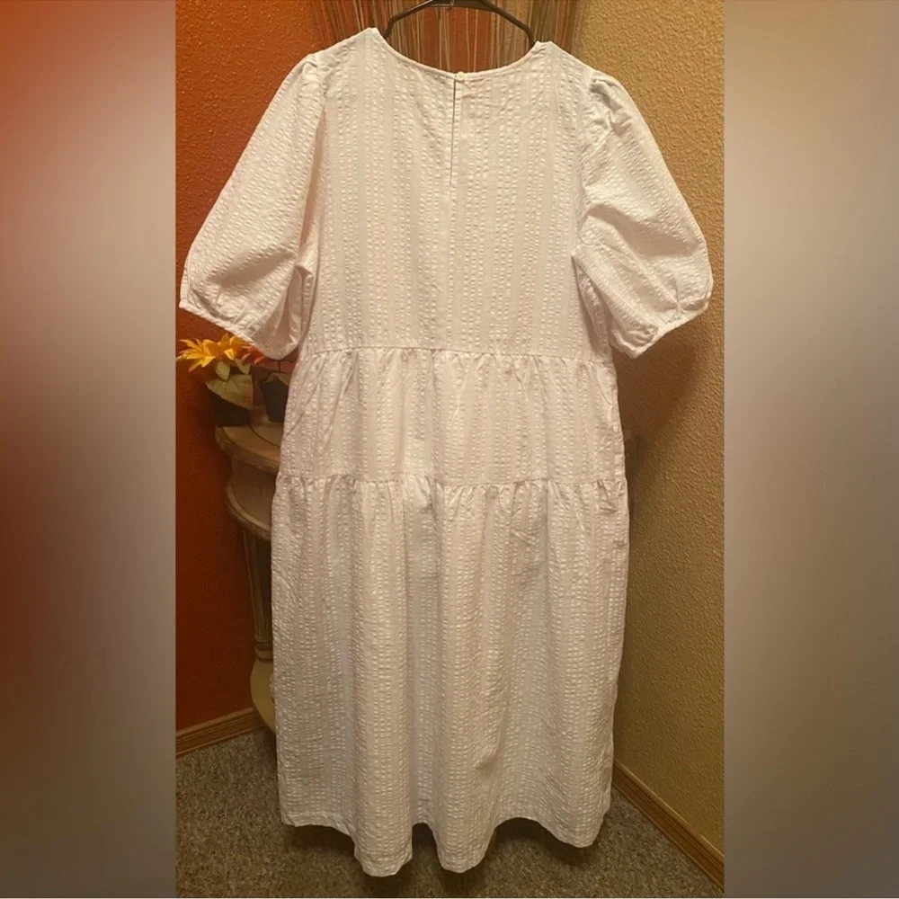 NEW! Old Navy Tiered Puff-Sleeve All-Day Midi Swing Dress in White - Large 🤖